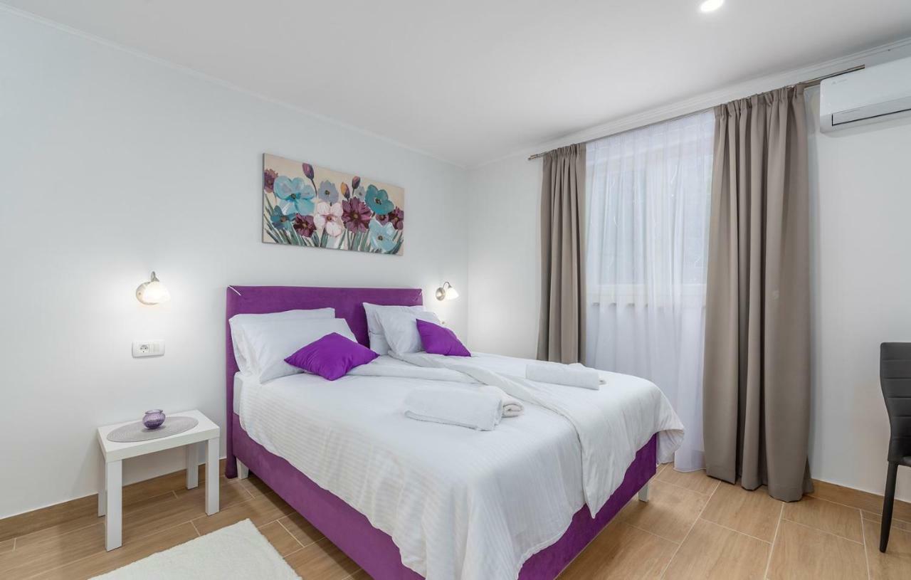 Apartment Kata With Private Pool Radetici Exterior photo