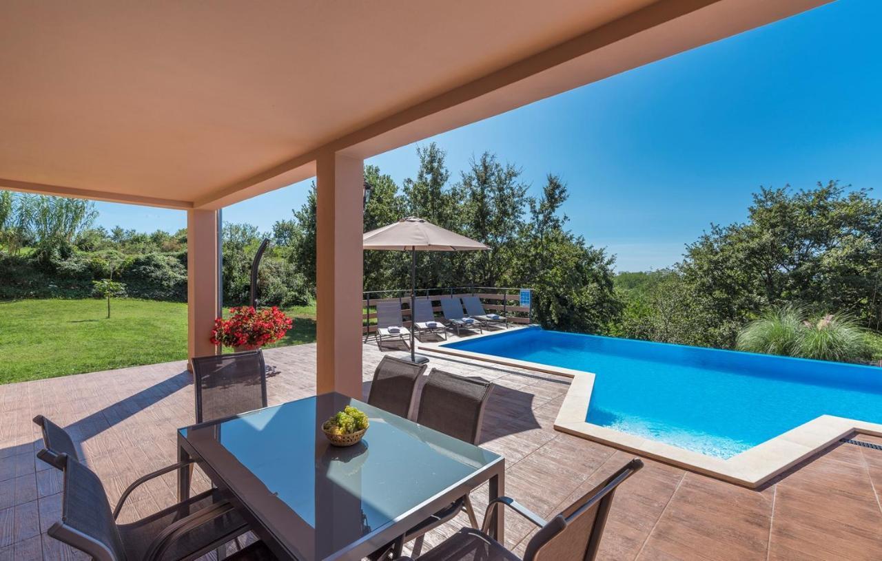 Apartment Kata With Private Pool Radetici Exterior photo