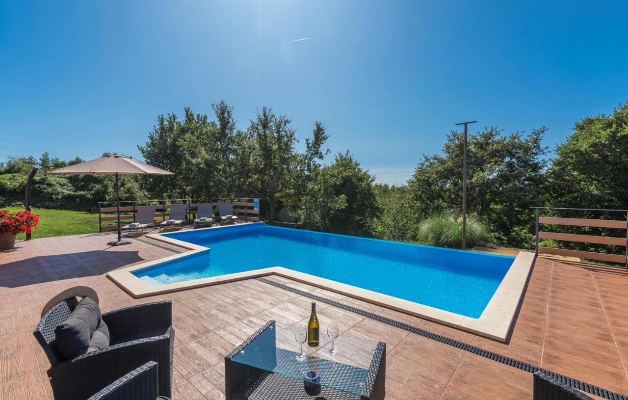 Apartment Kata With Private Pool Radetici Exterior photo